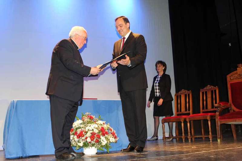 alejandro-vega-agustin-hevia