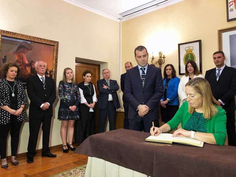 ana-pastor-cangas-onis