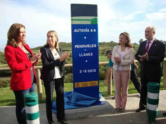 inauguracion-pendueles-llanes-autovia-a8.jpg
