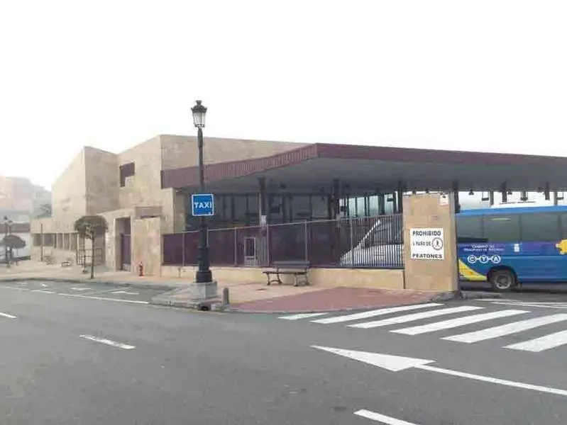 estacion-autobuses-cangas-onis 2.jpg