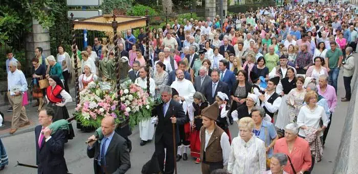procesion-loreto-colunga-2015.jpg