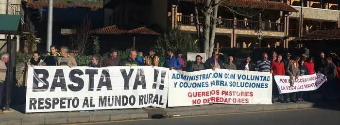 manifestacion-ganaderos-onis.jpg