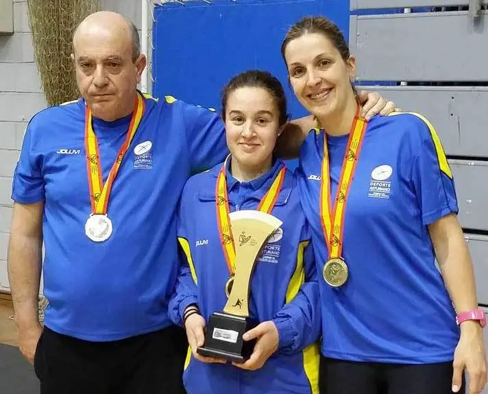 maria-gonzalez-voleibol-cangas-onis.jpg