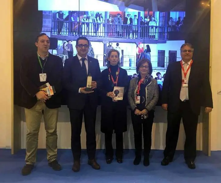 villaviciosa-carlos-v-en-fitur.jpg
