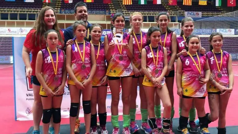 alevines-voleibol-cangas-onis.jpg