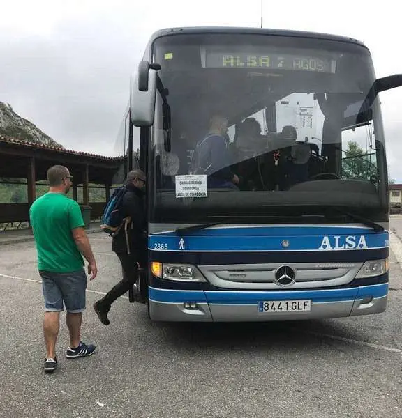 transporte-publico-lagos-de-covadonga.jpg