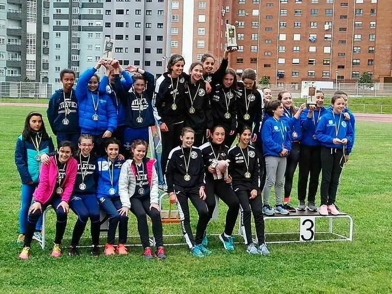 lugones-chicas-campeonas.jpg