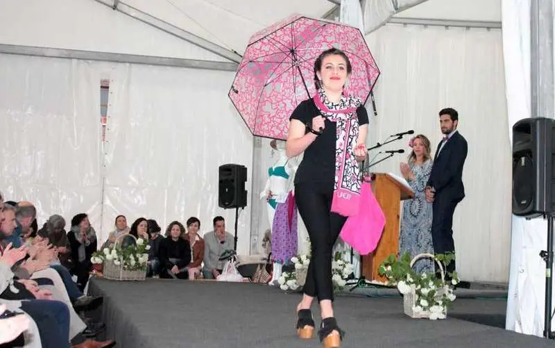 desfile-abril-moda-arriondas-08.jpg