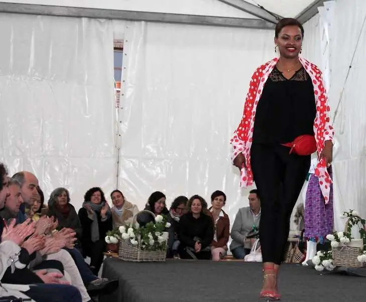 desfile-abril-moda-arriondas-10.jpg