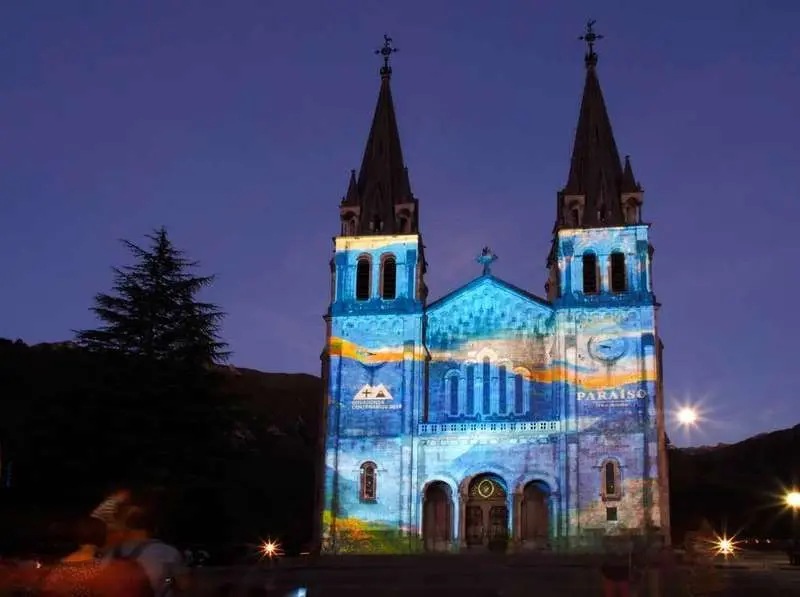 videomapping-covadonga.jpg