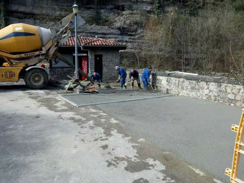 obras-chiringuito-cueva-infiesto.jpg