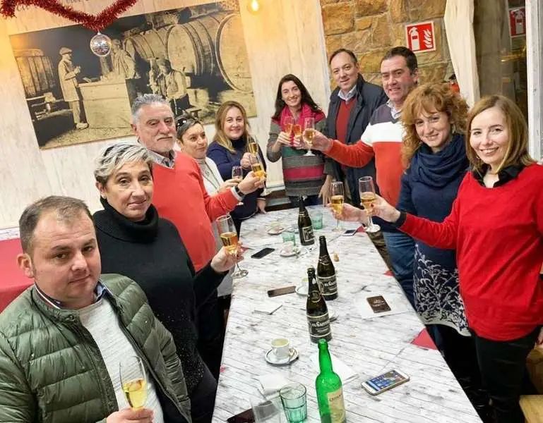 pilar-llop-brindis-villaviciosa