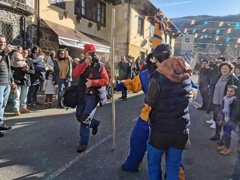 aguinaldo-guirria-ponga-2020-34