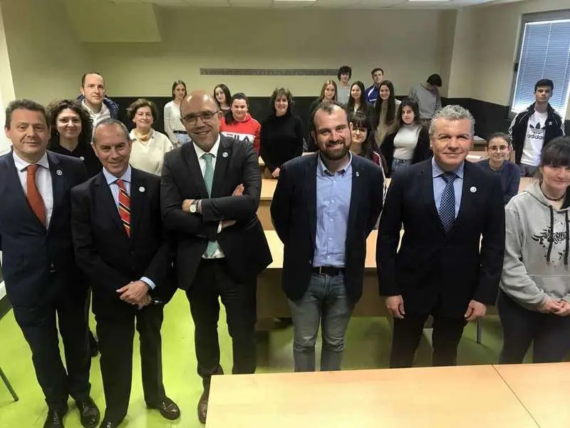 fade-infiesto-aula-finanzas