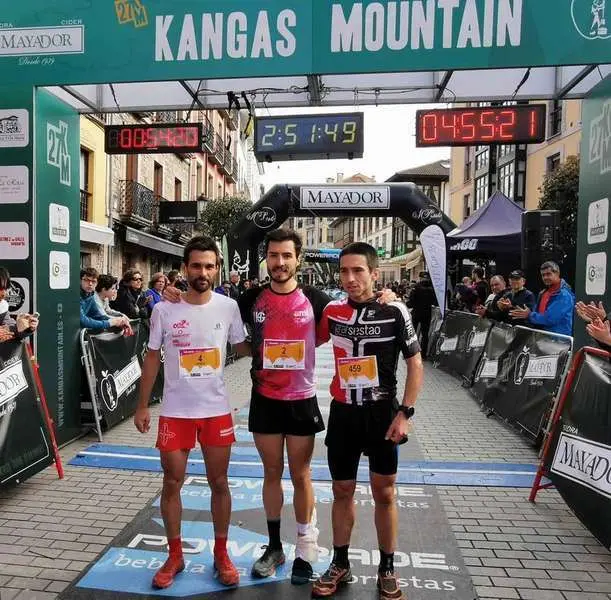 podium-kangas-mountain-original