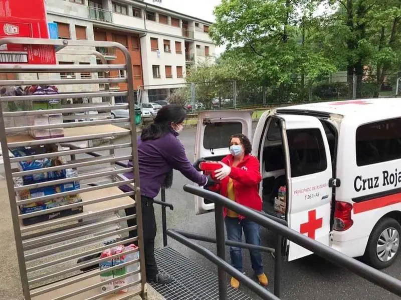 alimentos-cruz-roja-cangas-02