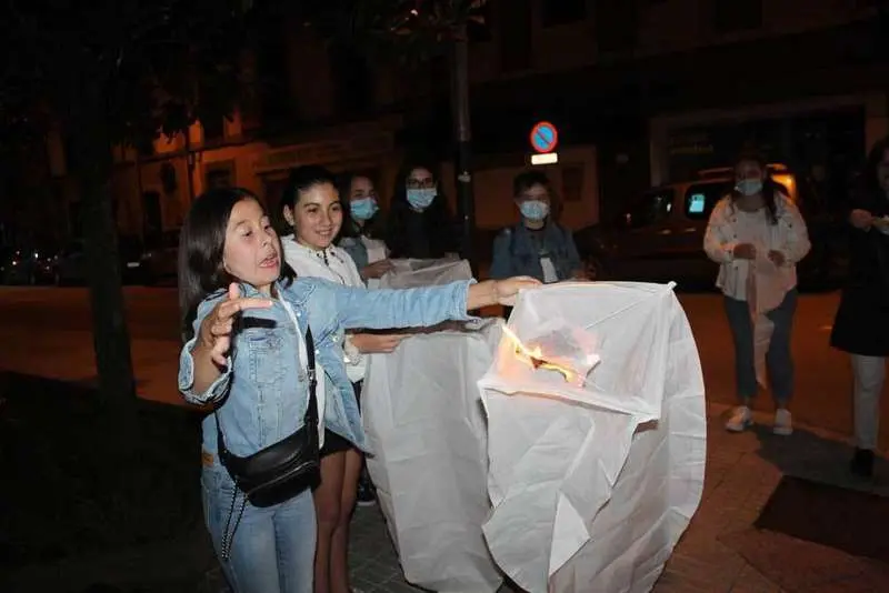 farolillos-infiesto-san-antonio-01