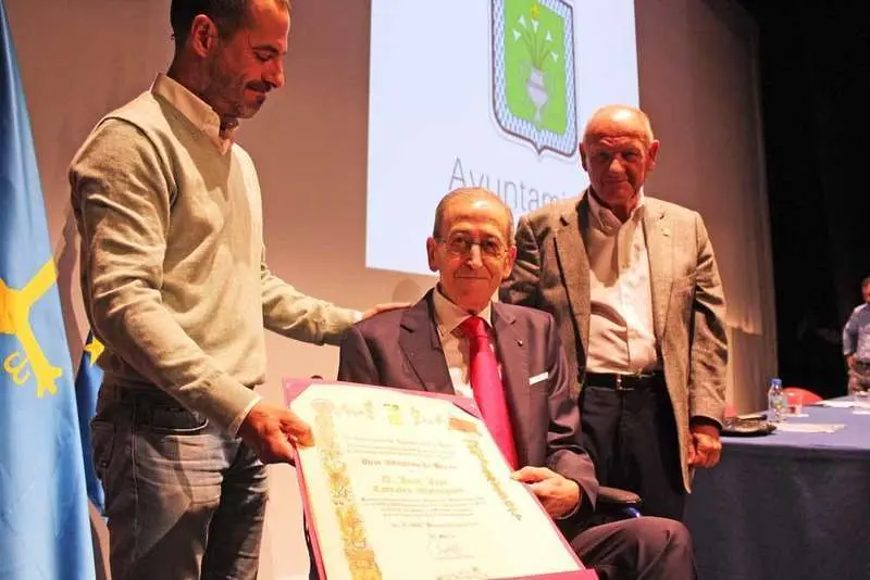 corrales-hijo-adoptivo