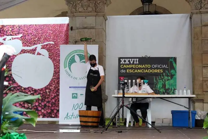 Concurso-escanciadores-villaviciosa-2020-06