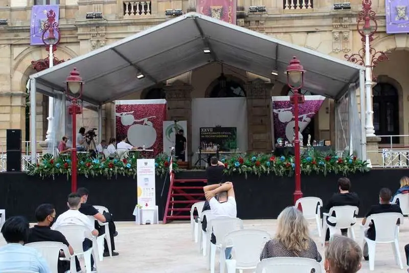 Concurso-escanciadores-villaviciosa-2020-09