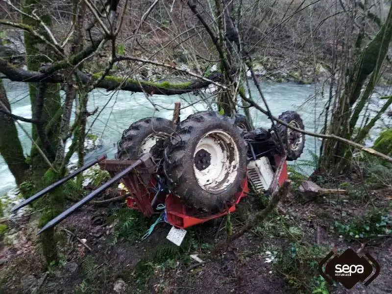 accidente-tractor-amieva-01