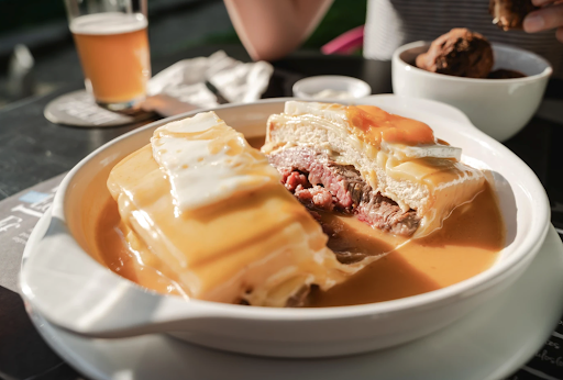 D&eacute;jate deleitar por los platos t&iacute;picos de Oporto