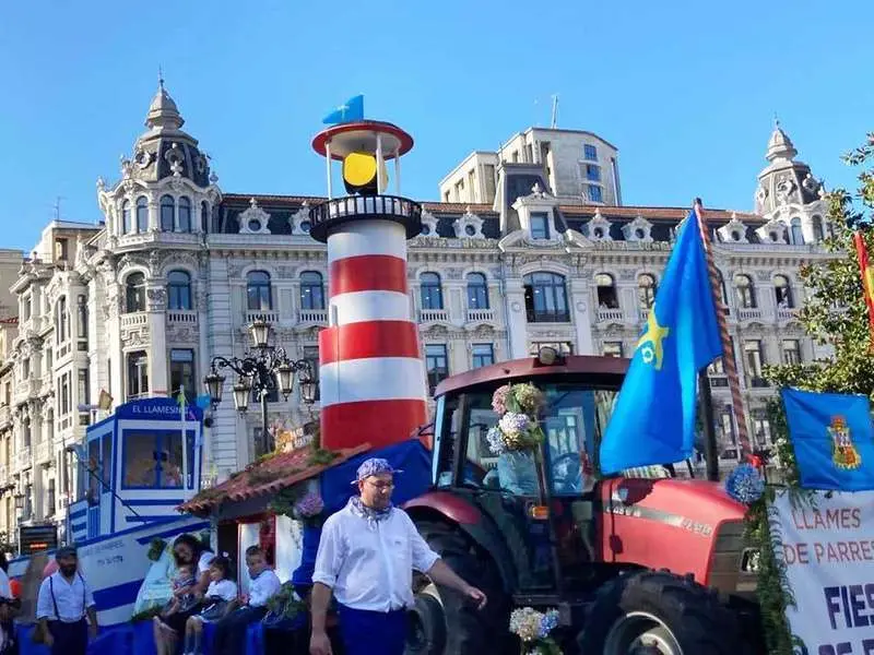 desfile-dia-america-oviedo-01