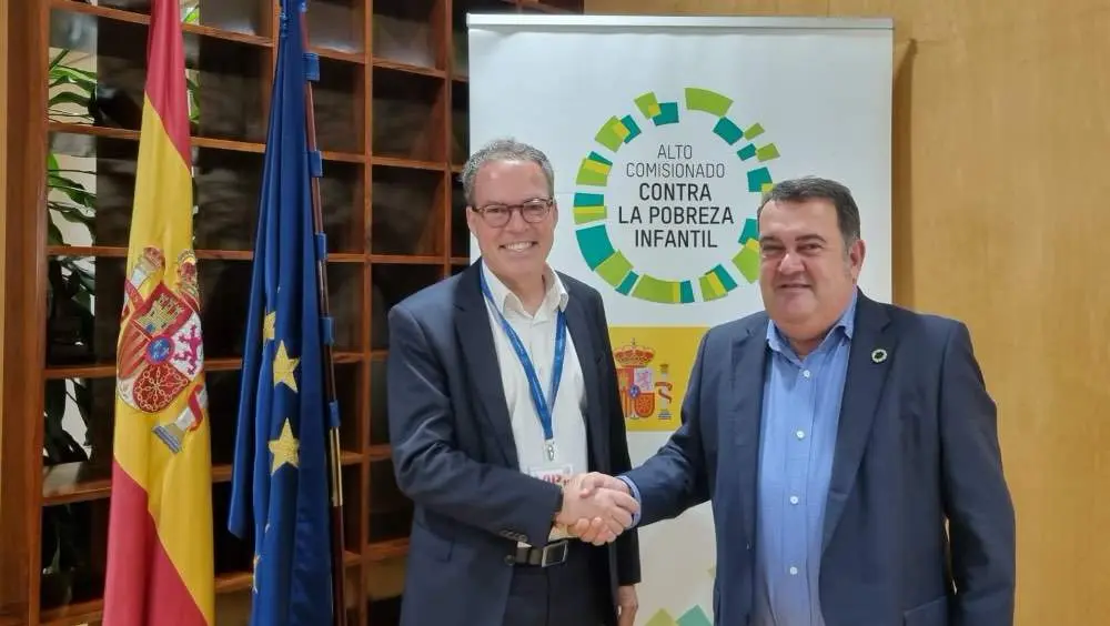 De izquierda a derecha el director general de Nestl&eacute; Espa&ntilde;a, Jordi Llach y el Alto Comisionado contra la Pobreza Infantil, Ernesto Gasco.