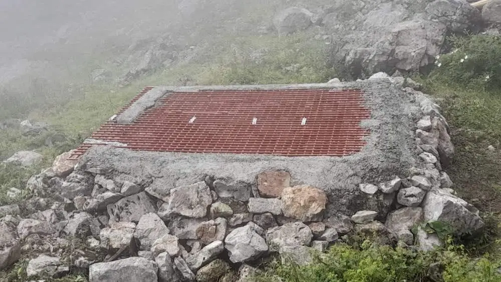 Aspecto superior del espacio seguro para perros que se est&aacute; testando.