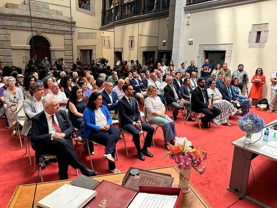 toma-posesion-alcalde-llanes-2023-03