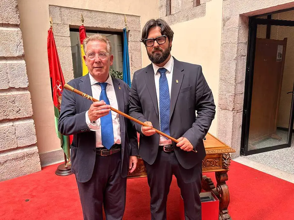 toma-posesion-alcalde-llanes-2023-25