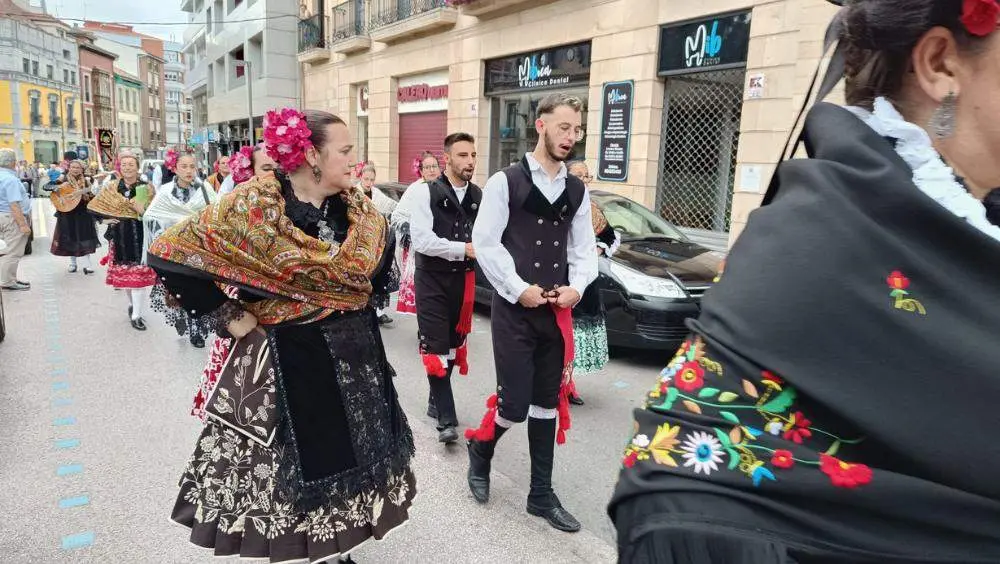 besana-folklore-desfile-siero