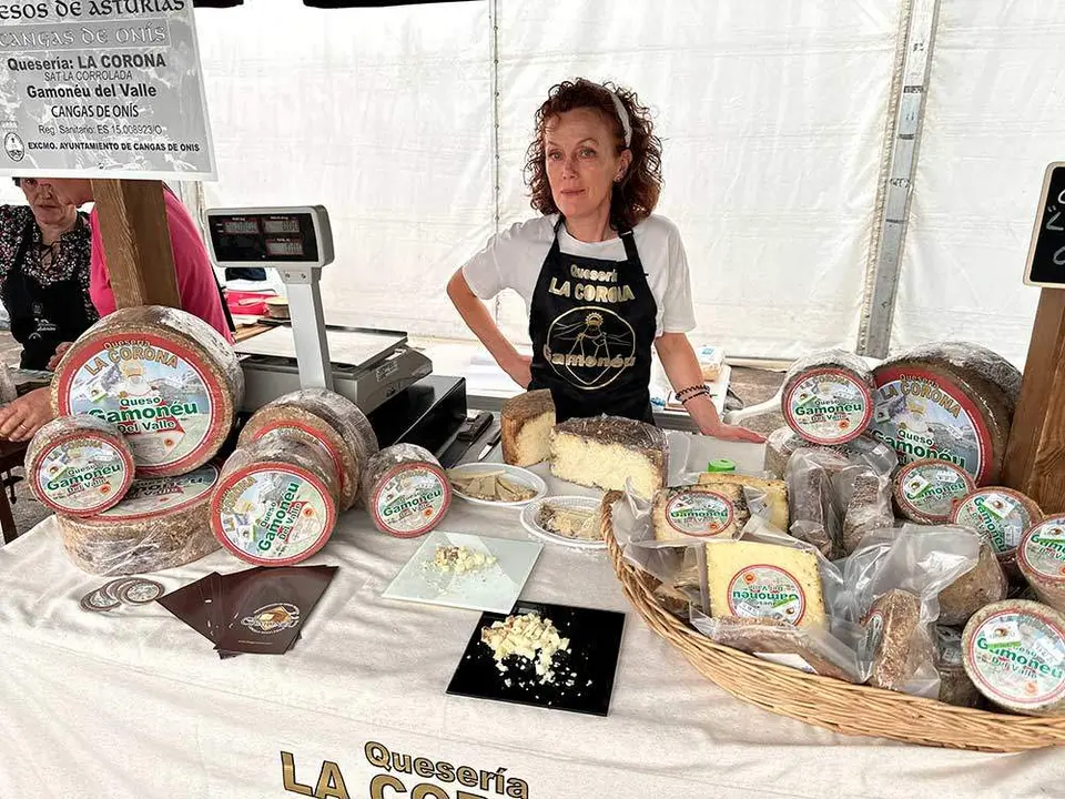 feria-regional-quesos-cangas-2023-08