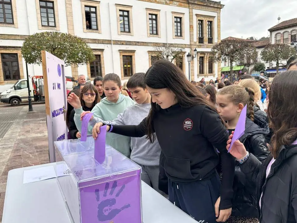marcha-escolar-violencia-genero-cangas-onis (25)
