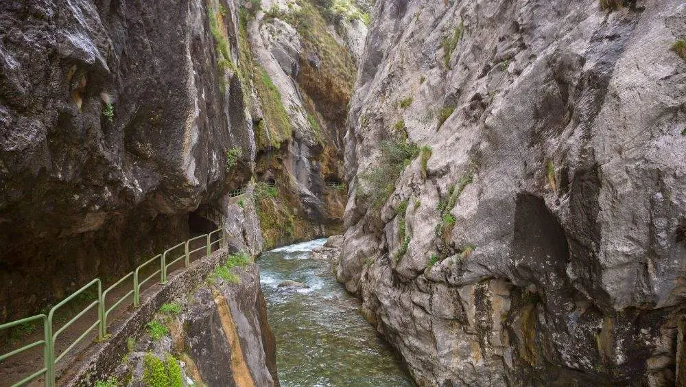 ruta-cares-restricciones