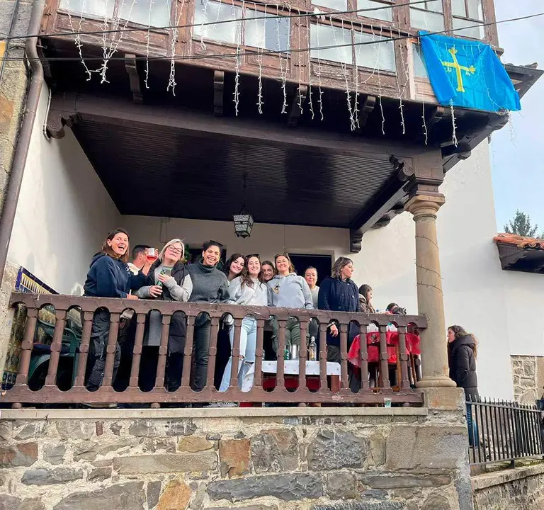 aguinaldo-ponga-2023-01