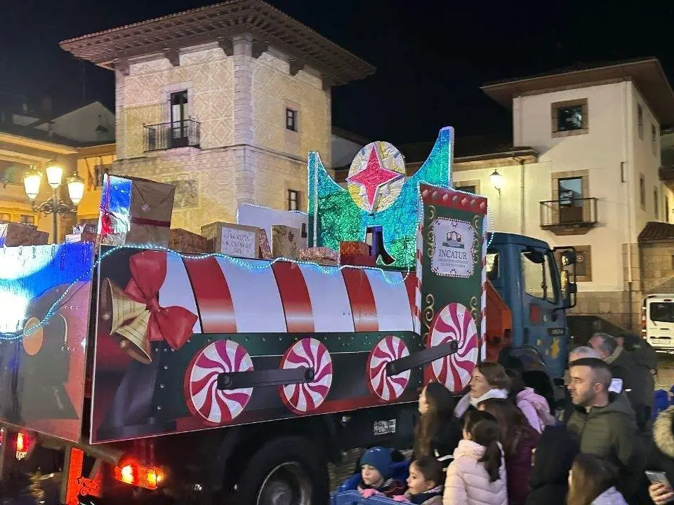 cabalgata-reyes-cangas-onis-15