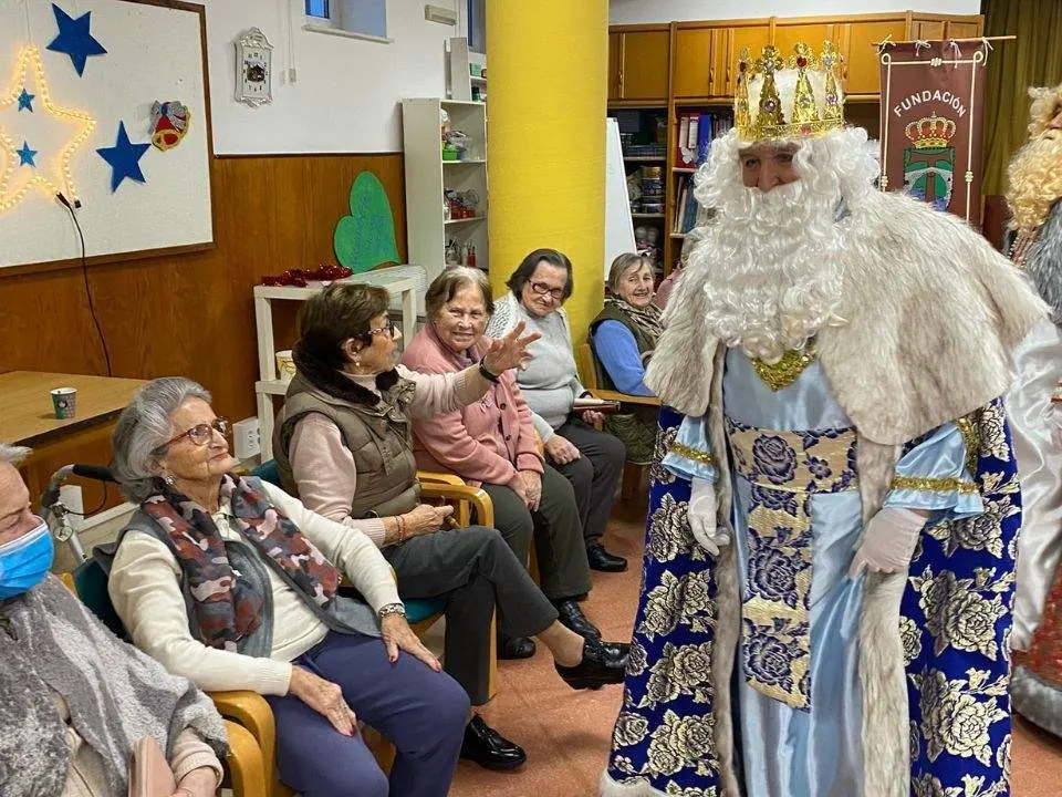 visita-reyes-hogar-becena4