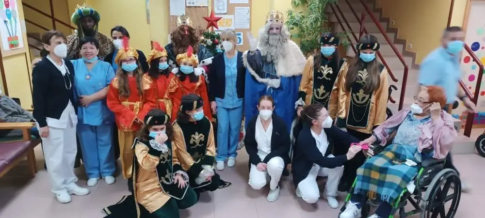 reyes-magos-residencias-mayores-llanes-3