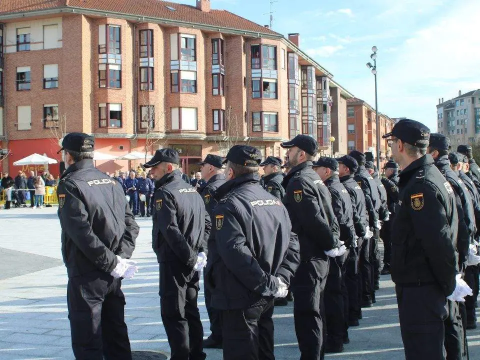 bicentenario-policia-lugones-5