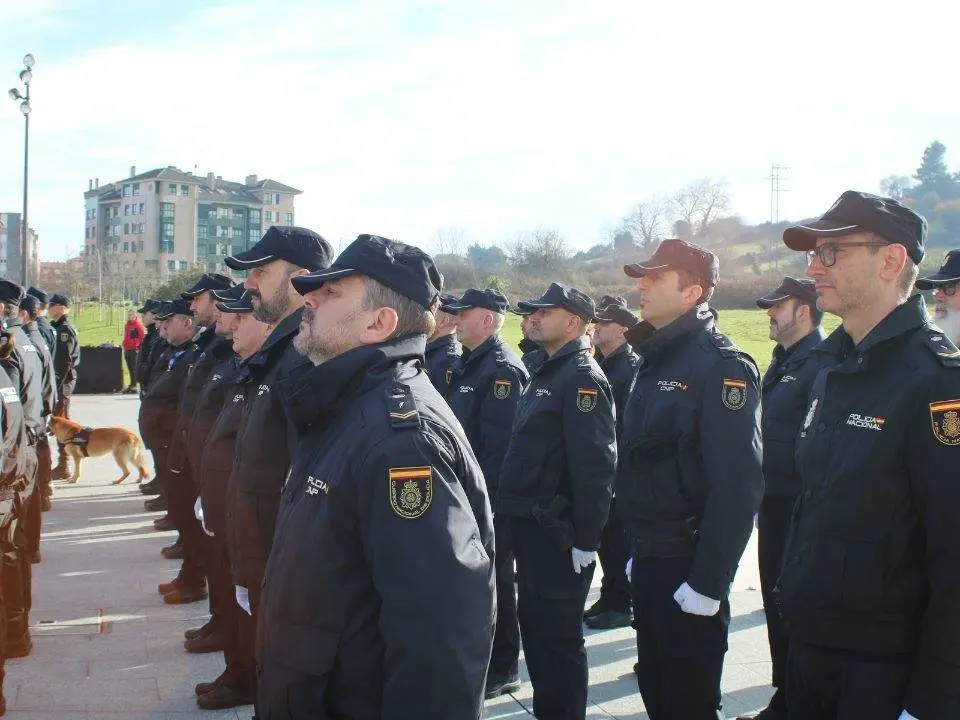 bicentenario-policia-lugones-20