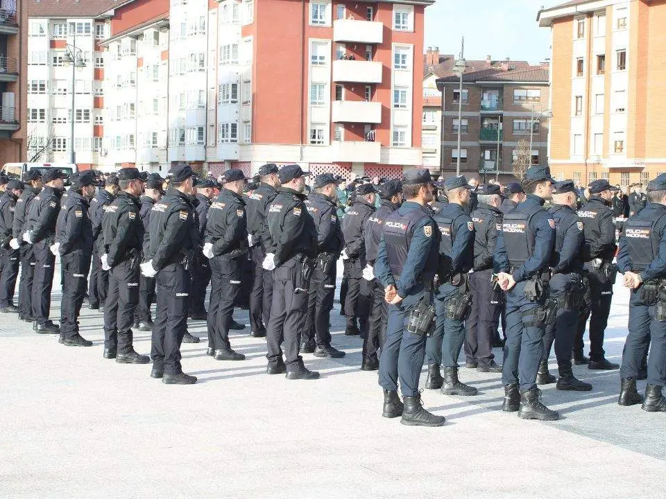 bicentenario-policia-lugones-35