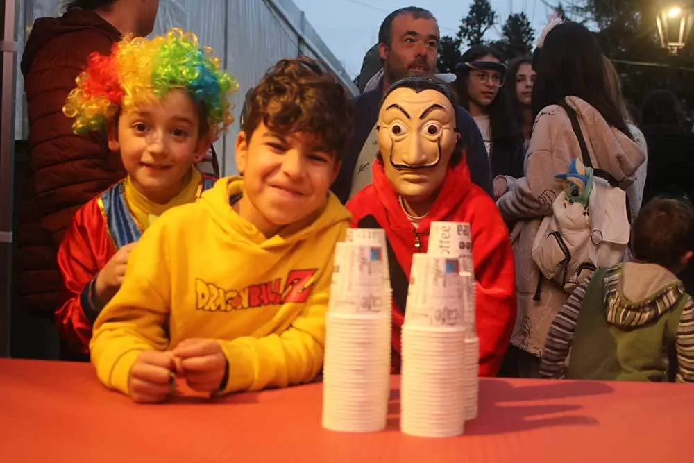 llanera-carnaval-lugo-2024-14