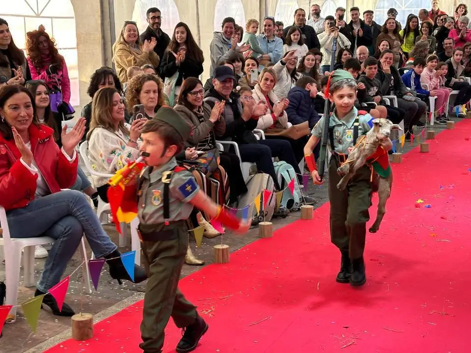 carnaval-mascotas-cangas-onis-43