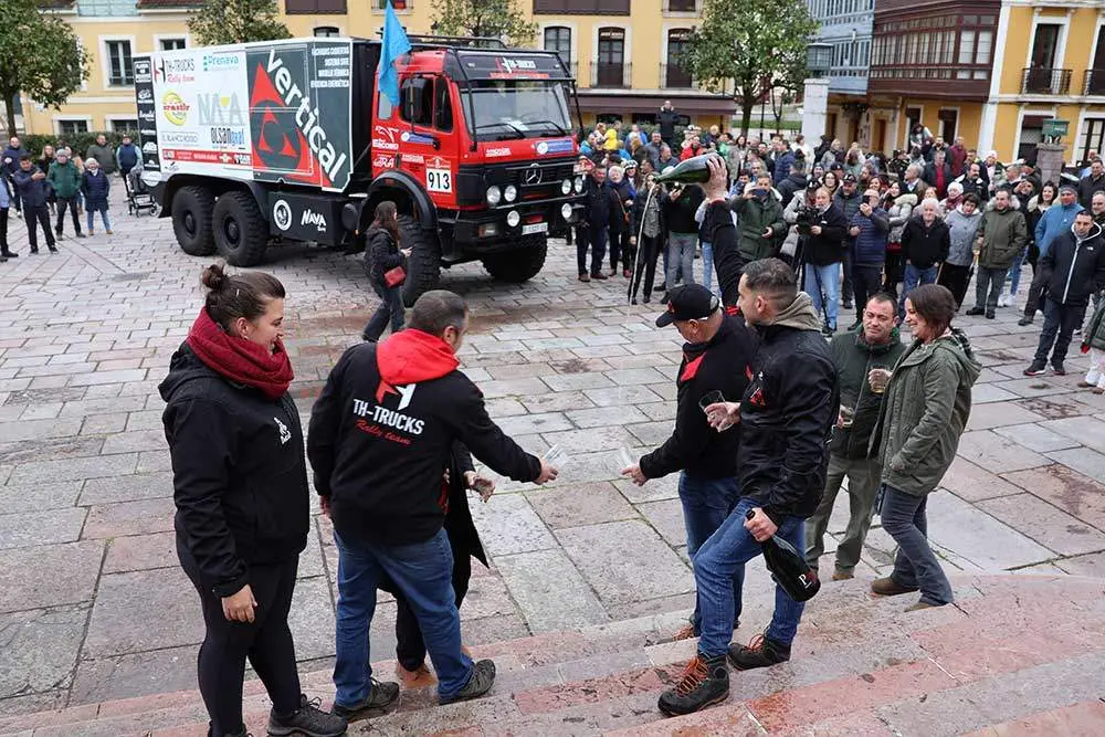 homenaje-parri-dakar-nava-06