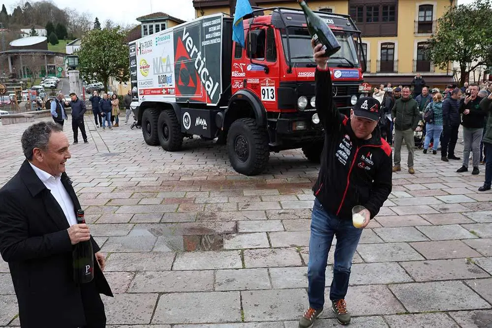 homenaje-parri-dakar-nava-08