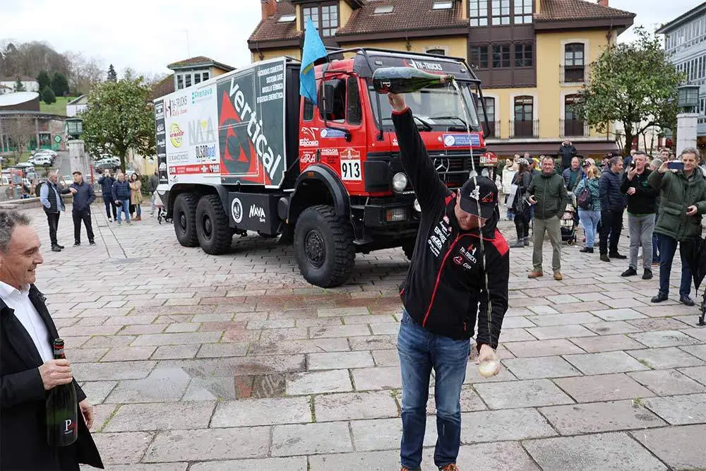 homenaje-parri-dakar-nava-09