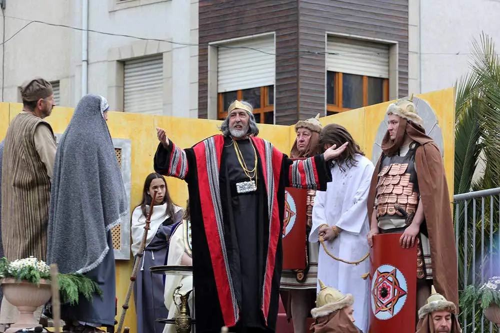 via-crucis-viviente-infiesto-2024-12