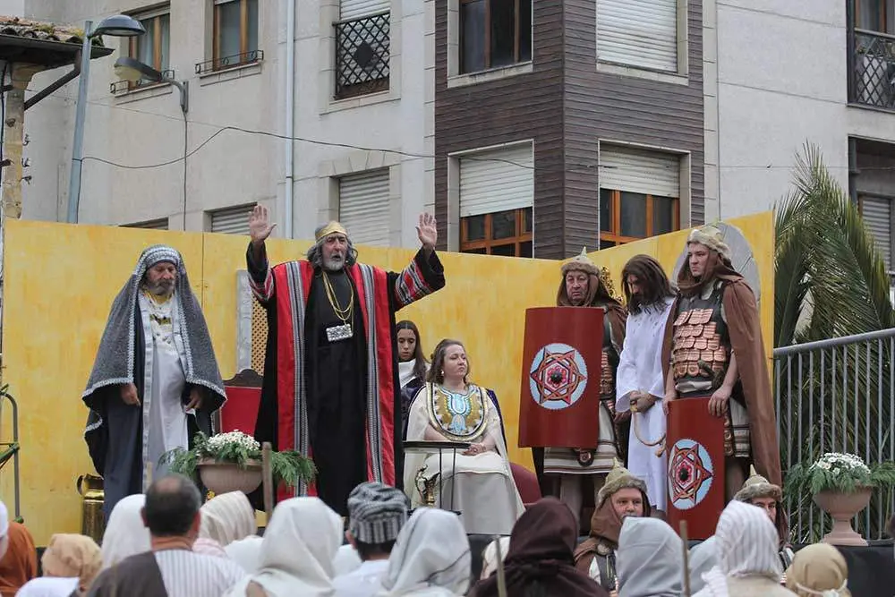 via-crucis-viviente-infiesto-2024-13