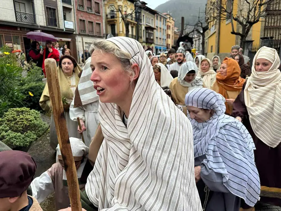 via-crucis-viviente-infiesto-2024-32